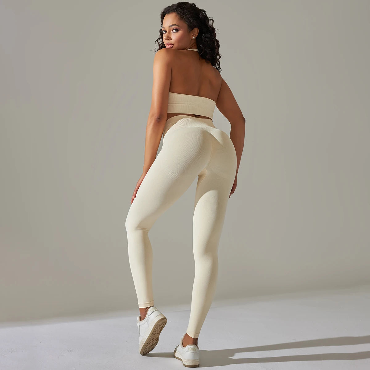 2 Piece Set for Women Seamless Yoga Set Gym Fitness Sports Set Sexy Halter Neck Bra Set High Waist Leggings Tracksuit Sportswear