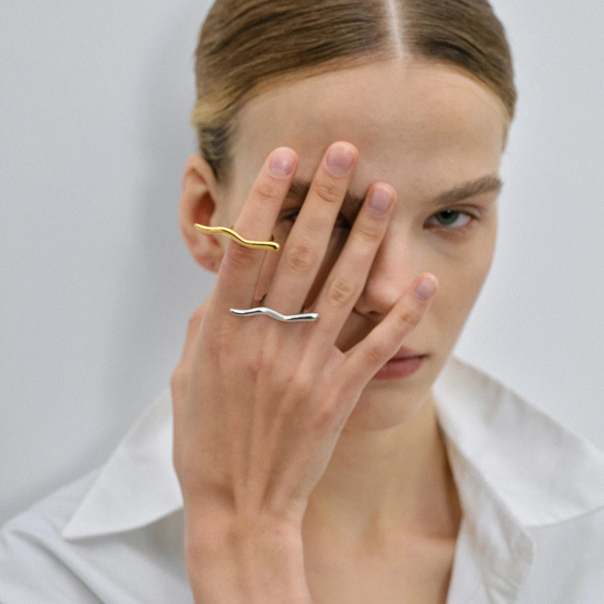 Uworld Personality Stainless Steel Minimalist Classy Ring 18K Gold Color Waterproof Stylish Unique Finger Jewelry for Women
