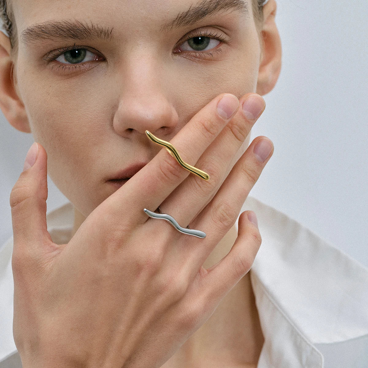 Uworld Personality Stainless Steel Minimalist Classy Ring 18K Gold Color Waterproof Stylish Unique Finger Jewelry for Women